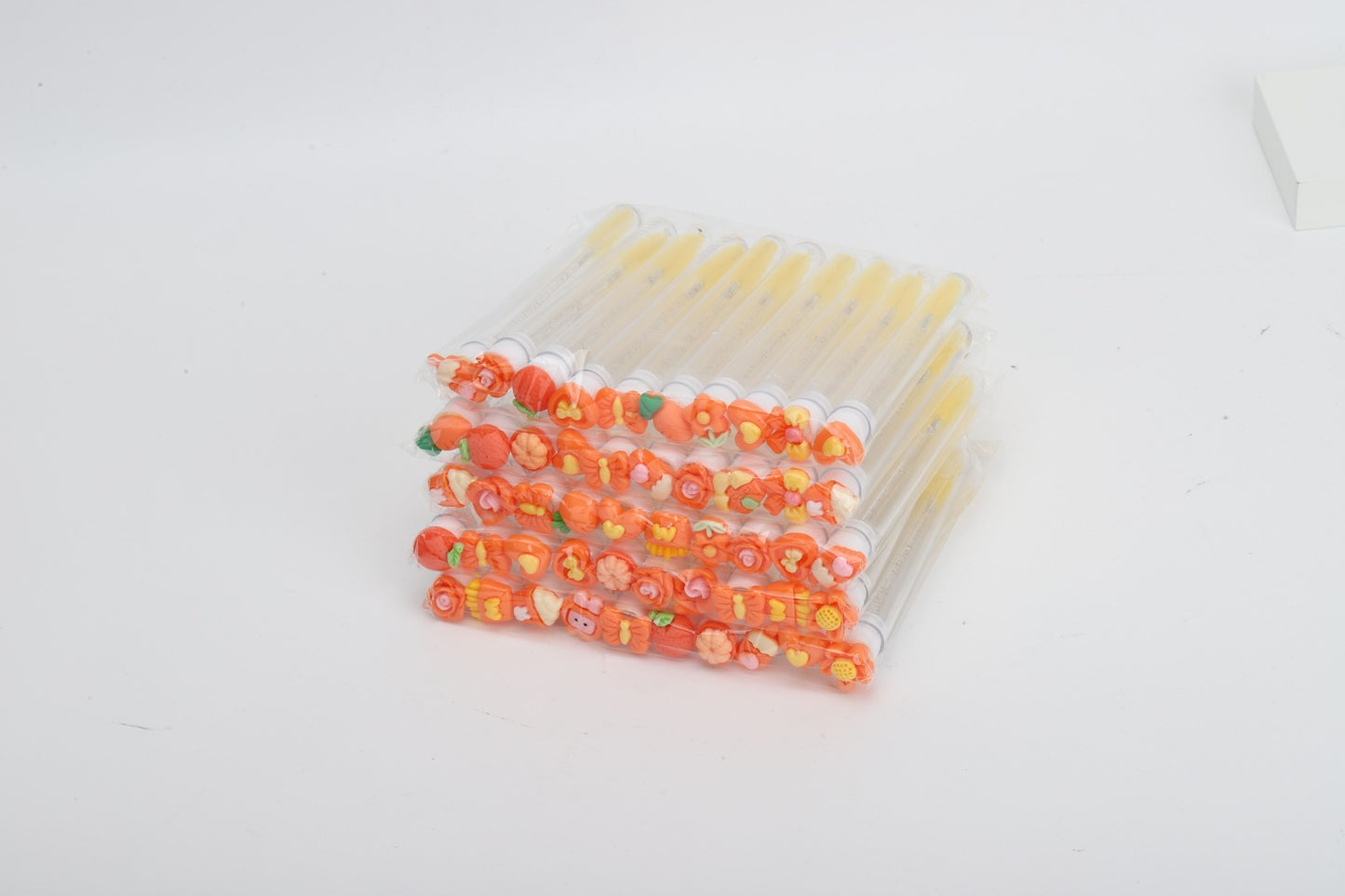 Lash Brush – Βουρτσάκι για Βλεφαρίδες με Σχέδια σε Μοναδικά Χρώματα 10τμχ
